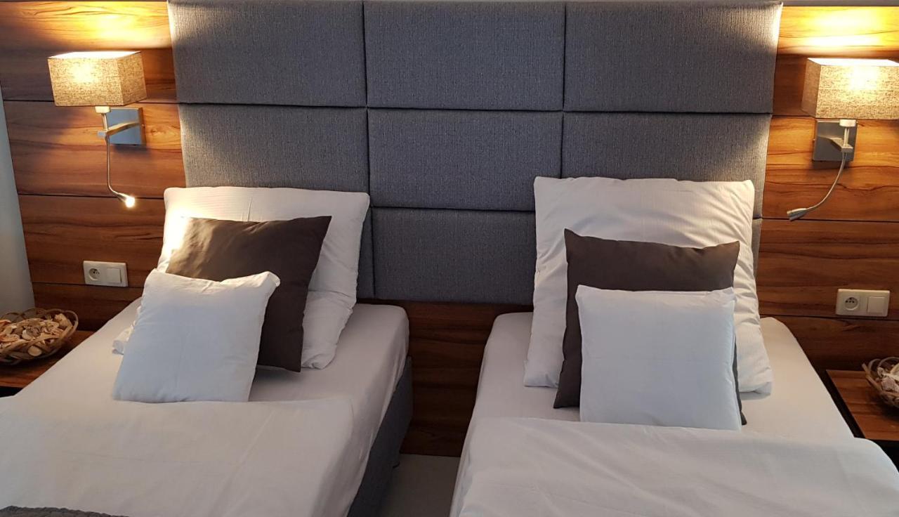 Apartament Agnmar ポビエロボ エクステリア 写真